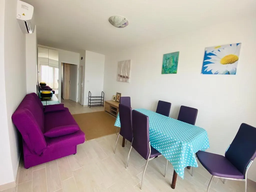 Apartman Apartmani Mentha & Lipa Novi Vinodolski